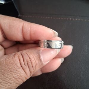 Silver Tone Swirl Pattern Ring